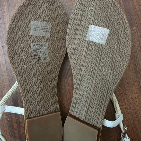 Brand New W/o Tags Michael Kors Gold and Cream Rope Sandals - Picture 2 of 2